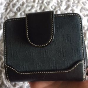 Dooney and Bourke wallet